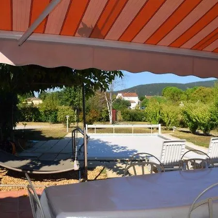 Prázdninový dům Confortable Avec Piscine Privee Laroque (Herault)