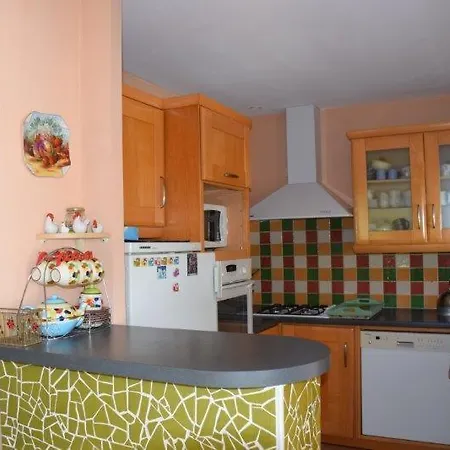 Prázdninový dům Confortable Avec Piscine Privee